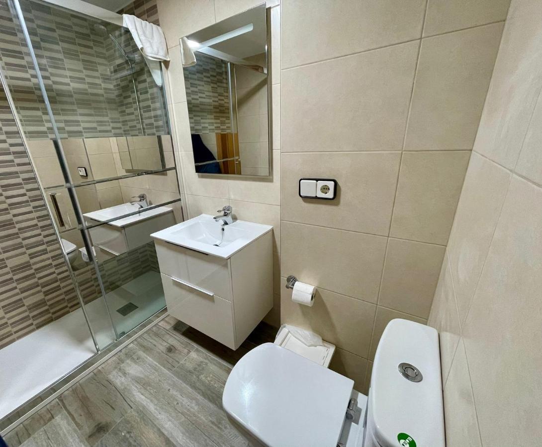 For A Stay Santillana Plaza Salou Bagian luar foto