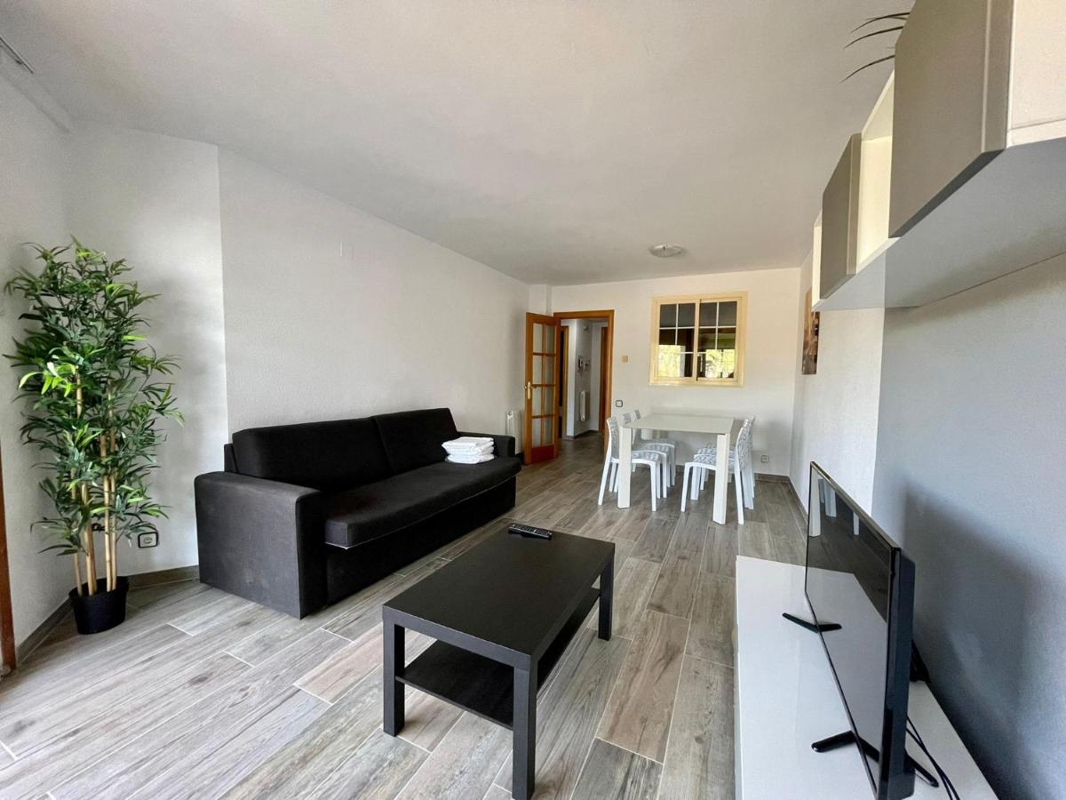 For A Stay Santillana Plaza Salou Bagian luar foto
